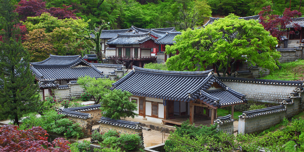 퇴계 이황을 기리는 도산서원(경북 안동 도산면). ‘선비정신’을 ‘시민정신’으로 재구성하려는 학술적 교육적 노력이 필요하다. /도산서원