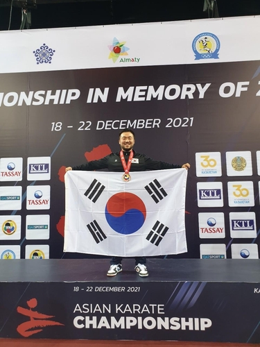 가라테 백준혁, 아시아선수권 동메달 획득. 대한카라테연맹 제공. /연합