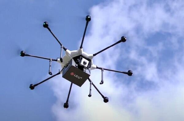 LG유플러스가 한국항공대 산학협력단, 쿼터니언과 함께 산불 감지 서비스 등에 활용할 수 있는 인공지능 스마트 드론 개발에 나선다. /LG유플러스