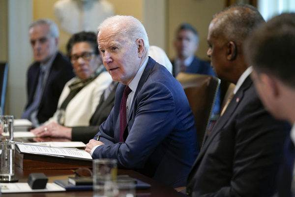 조 바이든 미국 대통령이 3일(현지시간) 백악관 캐비닛룸에서 각료회의를 주재하고 있다. /연합