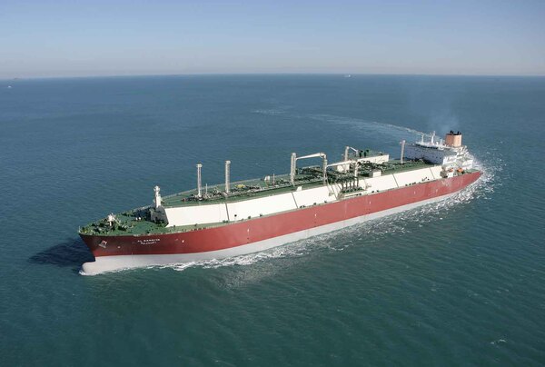 대우조선해양과 한국조선해양이 카타르에서 총 1조6000억원에 달하는 고부가 LNG선 수주 잭팟을 터뜨렸다. 대우조선해양이 건조한 LNG선. /대우조선해양