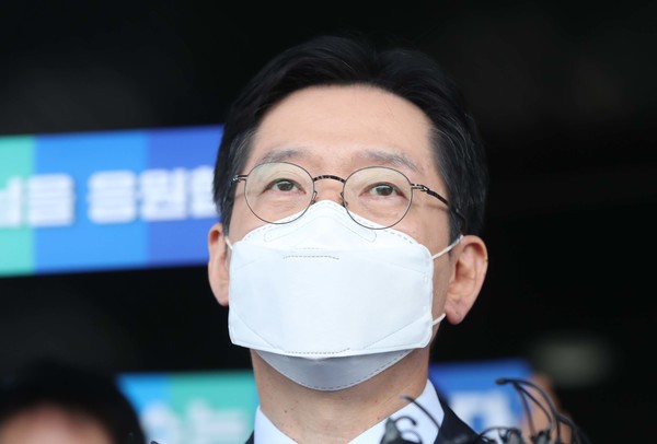 ‘드루킹 댓글 여론 조작’ 사건에 연루돼 징역 2년이 확정된 김경수 전 경남지사. /연합