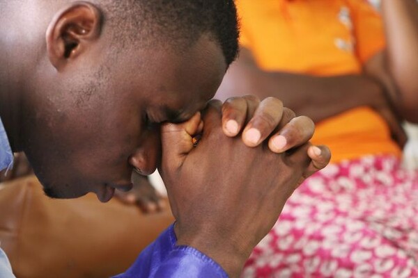 기도하는 나이지리아 성도. /한국오픈도어