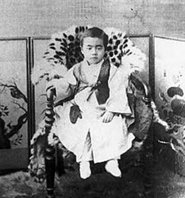 언더우드의 고아원에 들어왔던 당시의 김규식의 모습.