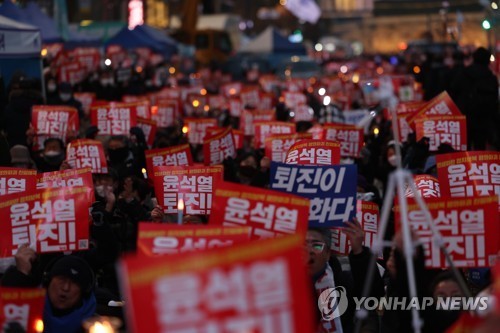 이날 서울시청 앞 촛불집회 참가자는 경찰추산 2800여 명에 불과 했다. /연합