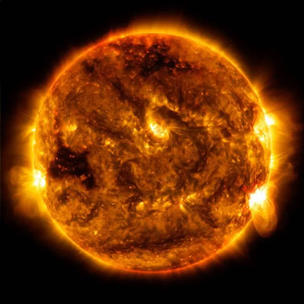 태양은 핵융합 반응을 통해 빛과 열을 낸다. 최근 미국 로런스 리버모어 국립연구소 연구진이 핵융합을 실현하기 위한 연구에서 ‘중요한 과학적 돌파구’를 찾은 것으로 알려졌다. 2015년 10월 1일 촬영된 태양. /미국 항공우주국(NASA)