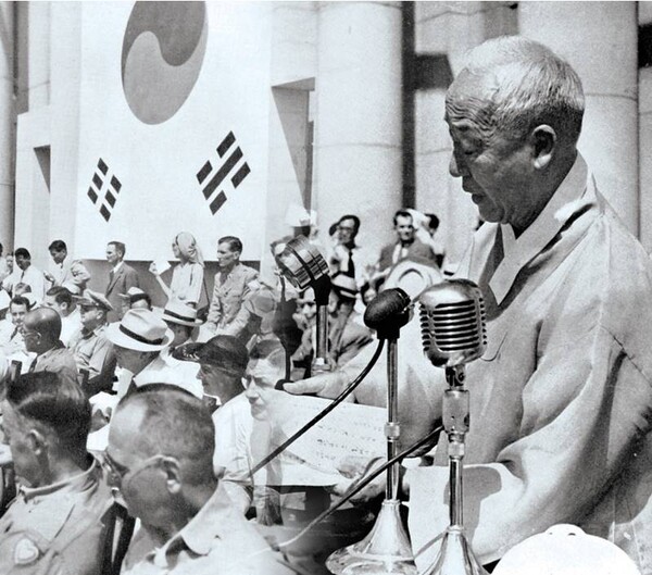 1948년 8월 15일 대한민국 정부 수립을 선포하는 초대 이승만 대통령. /이승만건국대통령기념사업회