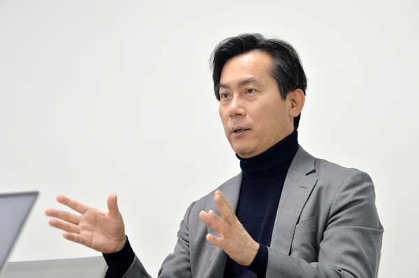 김영우 전 의원은 12일 본지와의 인터뷰에서 "민주당은 ‘이재명 사법 리스크’라는 늪에, 국민의힘은 ‘윤핵관’이라고 하는 늪에 빠져 있다"고 지적했다. /김석구 기자