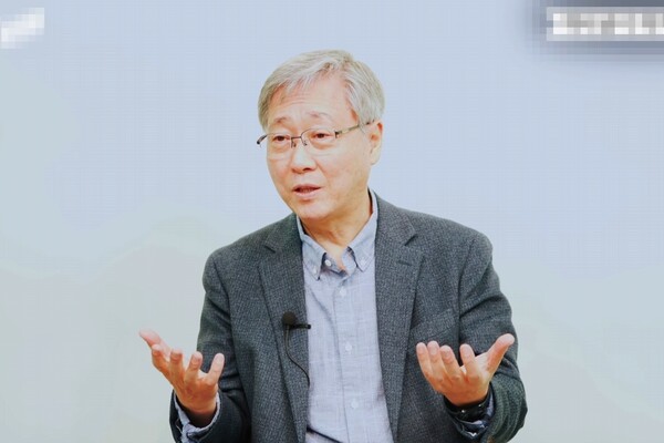 지난 13일 ‘갓피플’ 유튜브 채널에 공개된 인터뷰 영상에 출연 중인 유기성 목사. /유튜브 영상 캡처