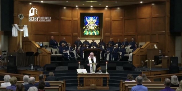최근 오클라호마 빅스비 제일연합감리교회에서 예배가 드려지는 모습. /유튜브 캡처