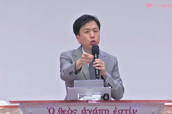 김 목사는 "성령의 충만을 받으려면 목마름으로 구해야 한다"고 강조했다. /사랑하는교회 유튜브 영상 캡처