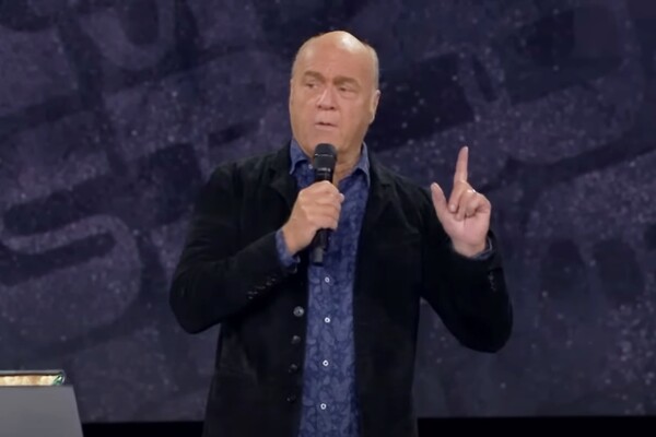 미국 하베스트크리스천펠로우십 그렉 로리 목사. /유튜브 영상 캡처