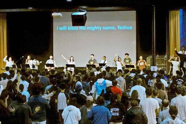 지난 16-19일 3박4일 간 미국 텍사스 린데일에서 인터콥이 주최한 ‘제6회 미국 대학생 청년 선교캠프’가 미국인 청년 500여 명이 참석한 가운데 열렸다. /인터콥