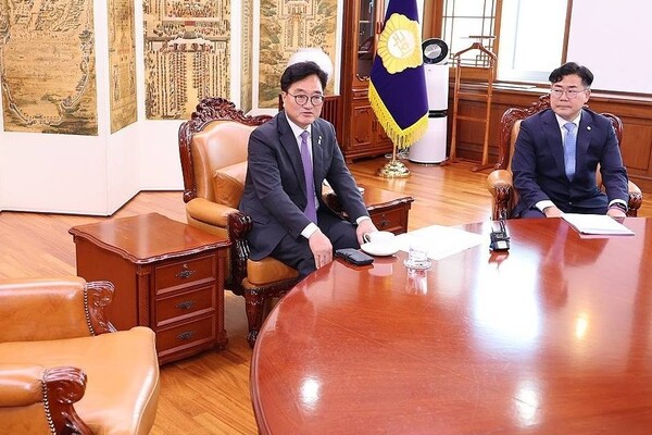 우원식 제22대 국회 전반기 국회의장이 지난 5일 오후 국회에서 본회의 직후 열려고 했던 여야 원내대표와의 회동이 국민의힘 추경호 원내대표의 불참으로 반쪽 회동이 되자 아쉬움을 토하고 있다. /연합