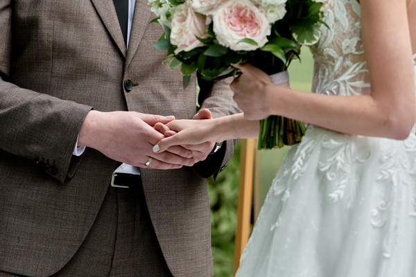 26일 통계청이 발표한 4월 인구동향 자료에 따르면 4월 혼인 건수는 1만8039건으로 전년 동월 대비 24.6% 늘었다. /게티이미지뱅크