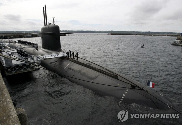 프랑스 핵추진 잠수함 ‘르 비질랑’함. 이제는 구형이 된 ‘루비’급이다. 프랑스 핵추진 잠수함은 저농축 우라늄을 핵연료로 사용한다. /연합