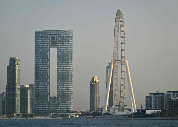 대만 TSMC와 삼성전자가 중동의 아랍에미리트(UAE)에 대형 반도체 제조공장을 건설하는 방안에 UAE 측과 각각 논의했다고 미국 월스트리트저널이 보도했다. /AFP=연합