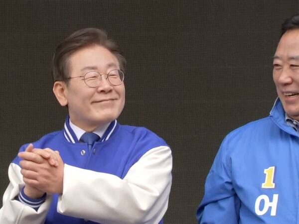 지난 3월 충남 당진시장에서 유세 중 "왜 남의 나라 문제에 끼어 드느냐? 중국에도 셰셰, 대만에도 셰셰하면 되지 않느냐"고 말하는 이재명 더불어민주당 대표. /유세 영상 캡처