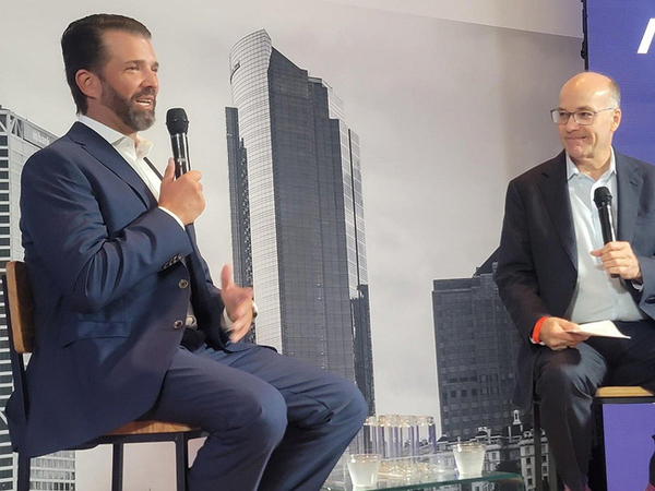 도널드 트럼프 전 미국 대통령 장남인 트럼프 주니어가 지난 7월 16일(현지시간) 공화당 전당대회가 열리고 있는 위스콘신주 밀워키에서 열린 대담 행사에서 발언하고 있다. /연합