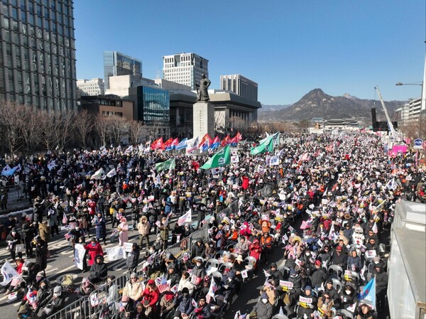 전광훈 목사는 이날 집회에서 “다가오는 3·1절에는 1000만 명이 모여서 '국민저항권'을 발동해야 한다”고 강조했다. /대국본