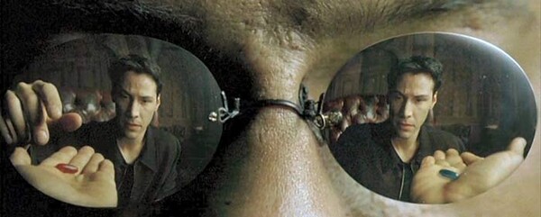 영화 '매트릭스'에서 모피어스가 묻는 빨간색 파란색 알약.