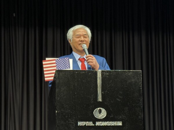 대국본 전광훈 국민혁명의장은 집회에서 "북한의 공작을 막아내는 길은 자유민주주의 수호 위한 1000만 조직뿐"이라고 강조했다. /대국본