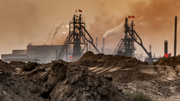 중국의 희토류 공장.