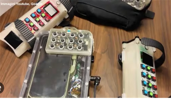 구글의 돌핀젬마가 탑재된 픽셀9을 이용한 수중 분석 장비. /구글