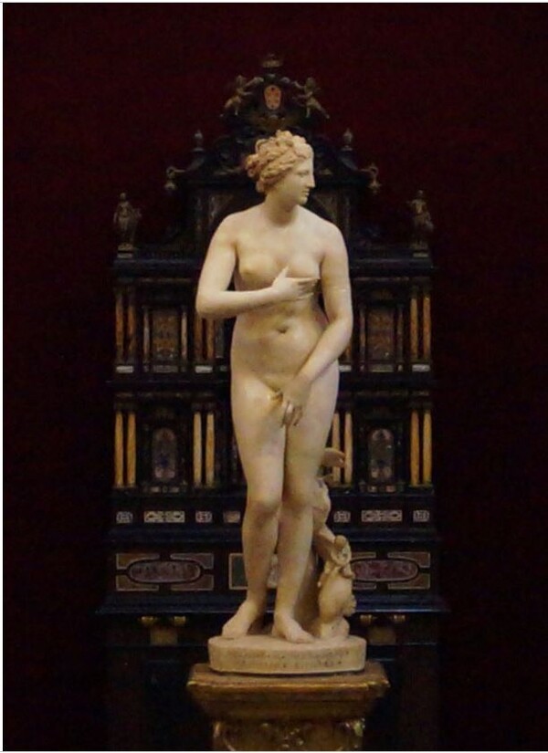 밀로의 비너스에게 여신 자리를 물려준 메디치의 비너스. /피렌체 우피치미술관