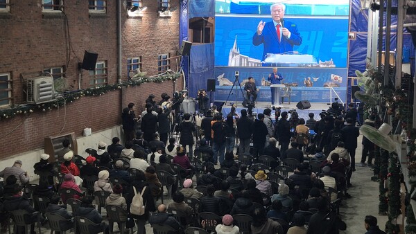 이날 ‘국민저항권 특별 기자회견’에는 다수의 언론들이 참석해 실시간으로 현장 상황을 보도했다. /대국본